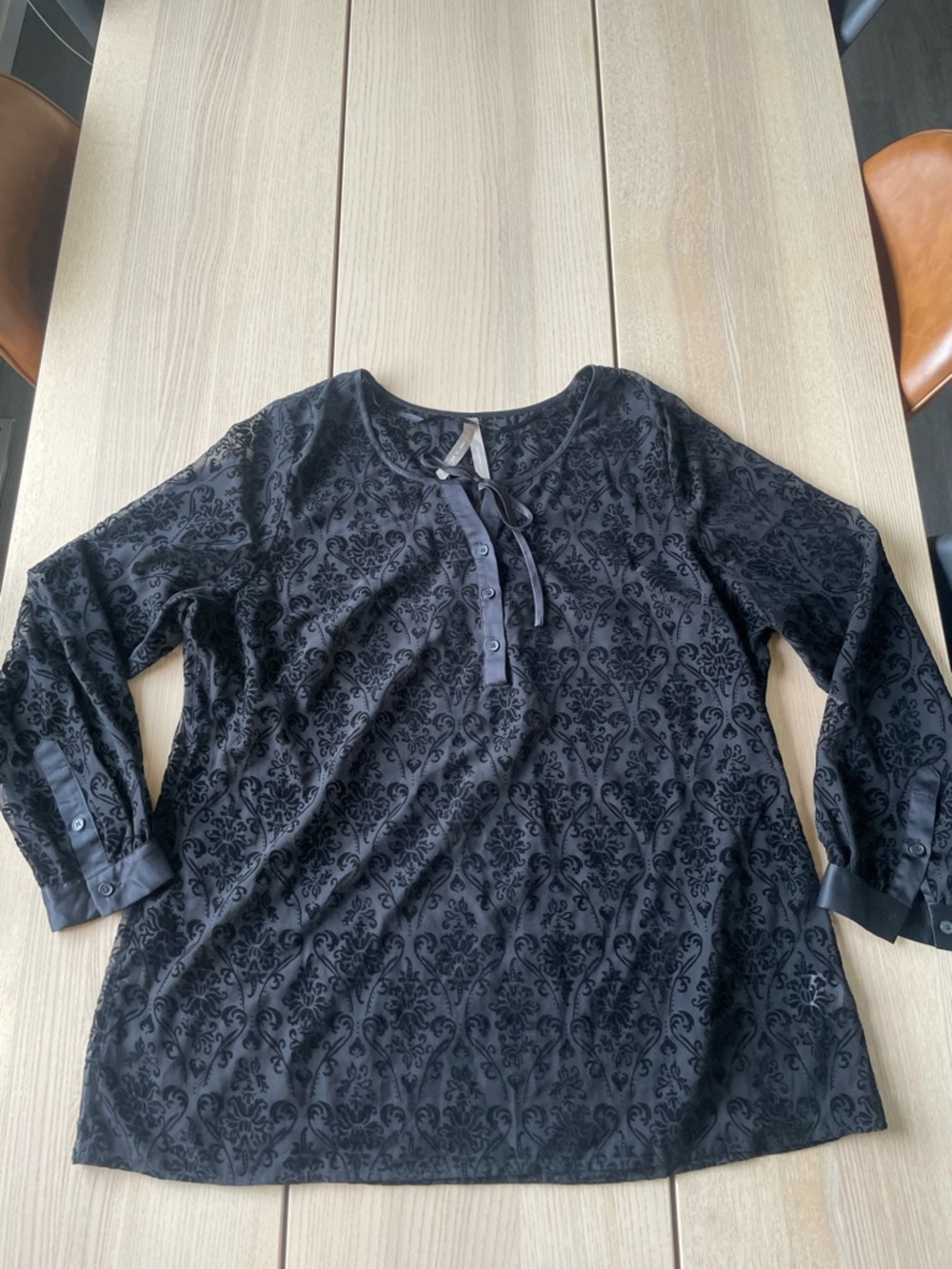 Pennington Sheer Black Velvet Long Sleeve Blouse size 1X women’s black blouse